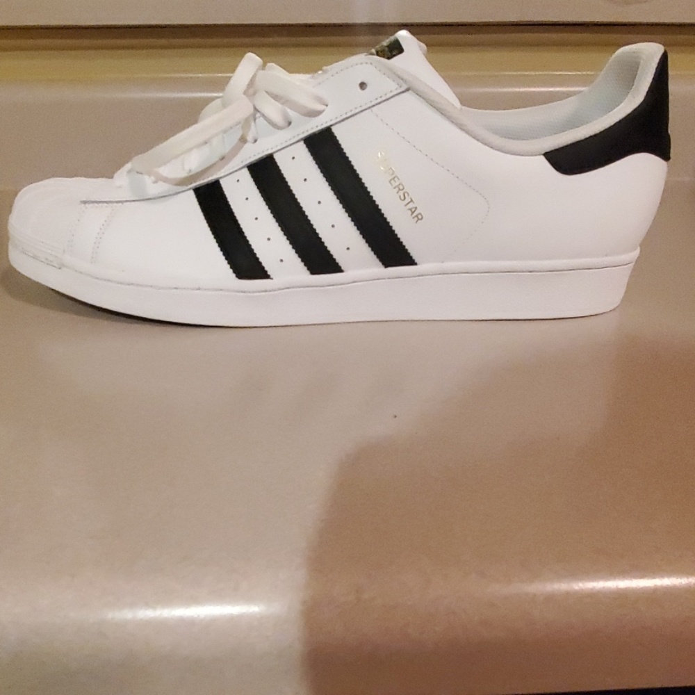 Adidas superstar